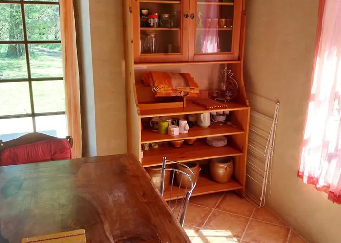 Ancienne Dépendance Pierre Et Bois Сasa de vacaciones *