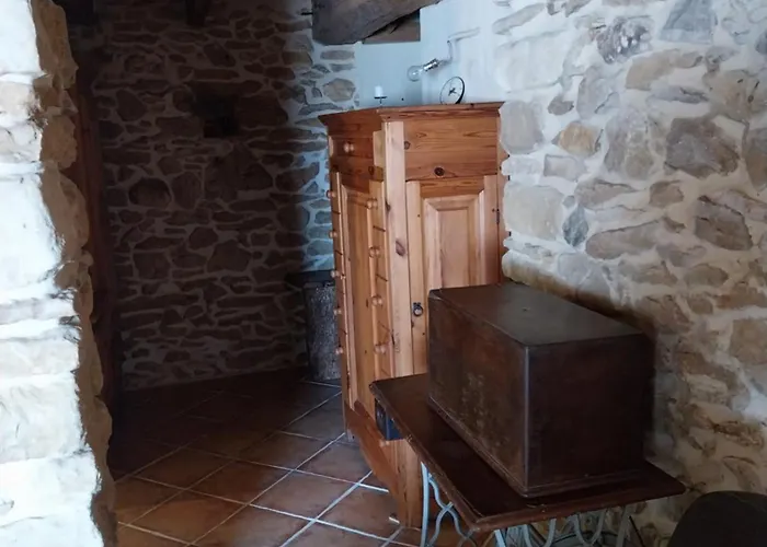 Ancienne Dépendance Pierre Et Bois Сasa de vacaciones Alan